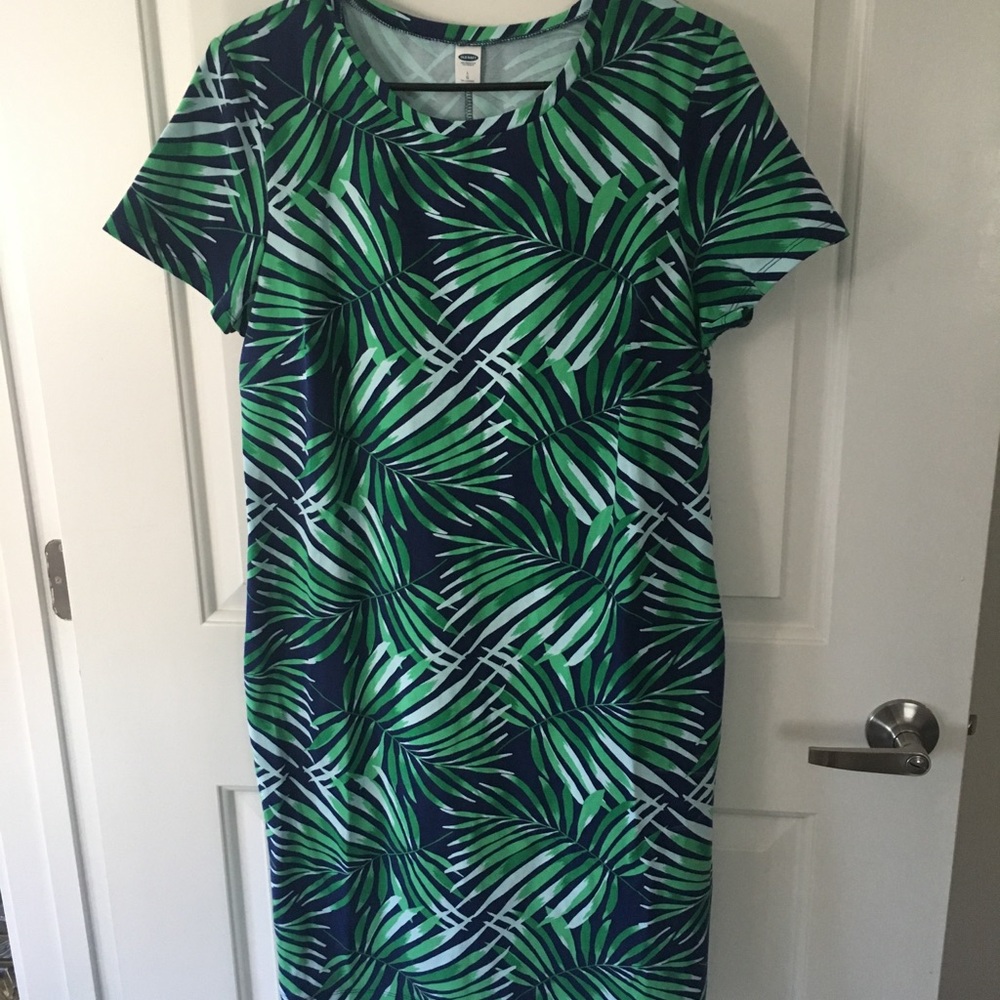 Old Navy Palm T-Shirt Dress NWOT